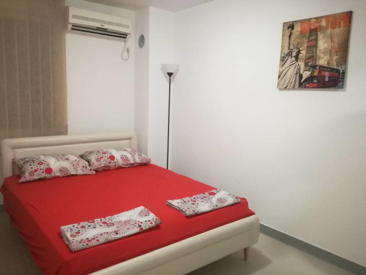 Apartmani Sutomore Luaran gambar
