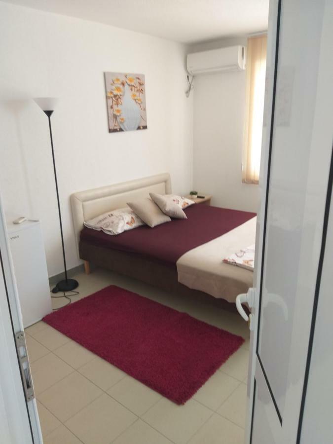 Apartmani Sutomore Luaran gambar